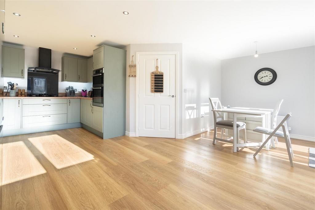Kitchen / Diner