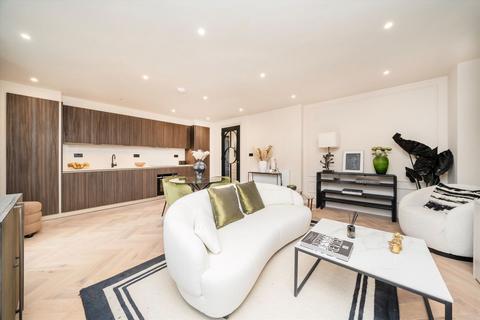 3 bedroom flat for sale, Ashfield Road, London W3