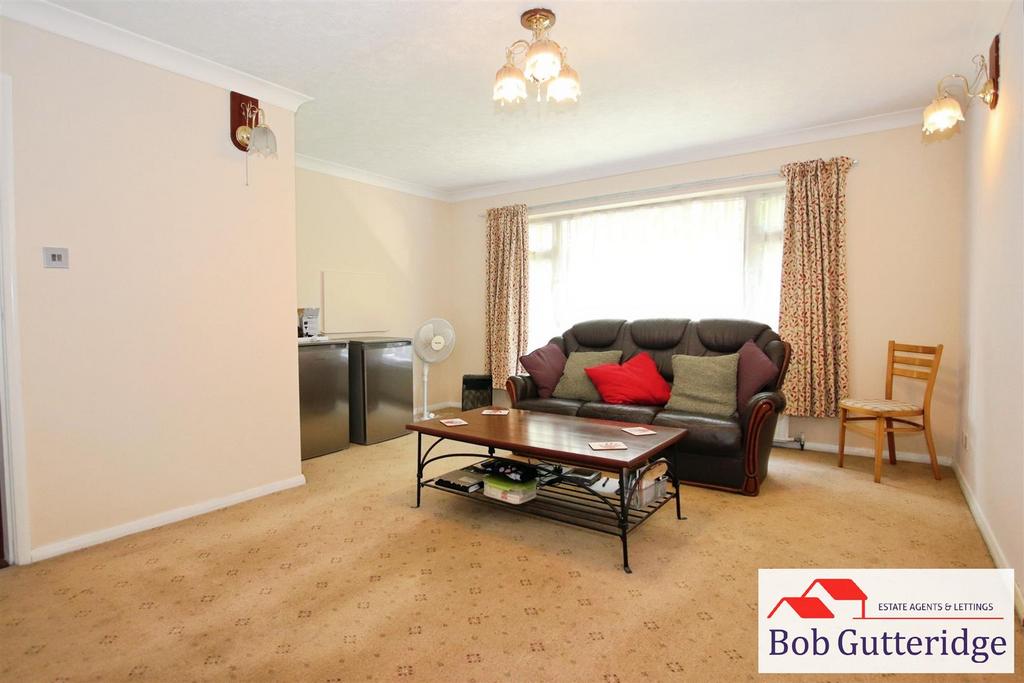 Fitted kitchen