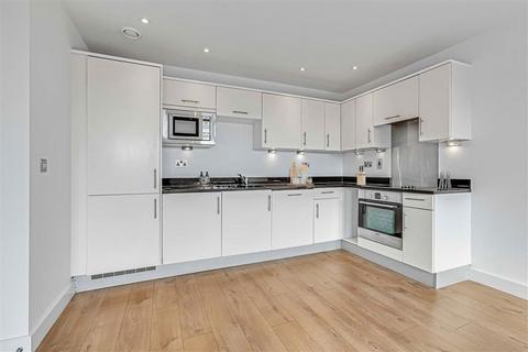 1 bedroom flat for sale, Clapham Common South Side, London SW4