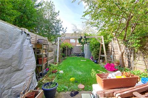 5 Westfield Close, Enfield, EN3 7RU