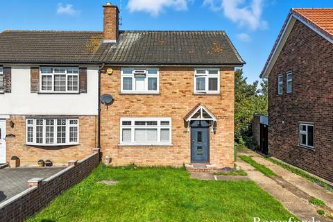 19 Durham Avenue, Romford, RM2 6JJ