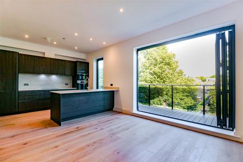 undefined, Whitehall Road, London E4