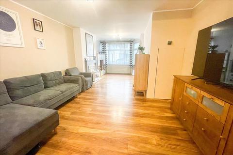 undefined, Guildford Avenue, Feltham, Middlesex, TW13