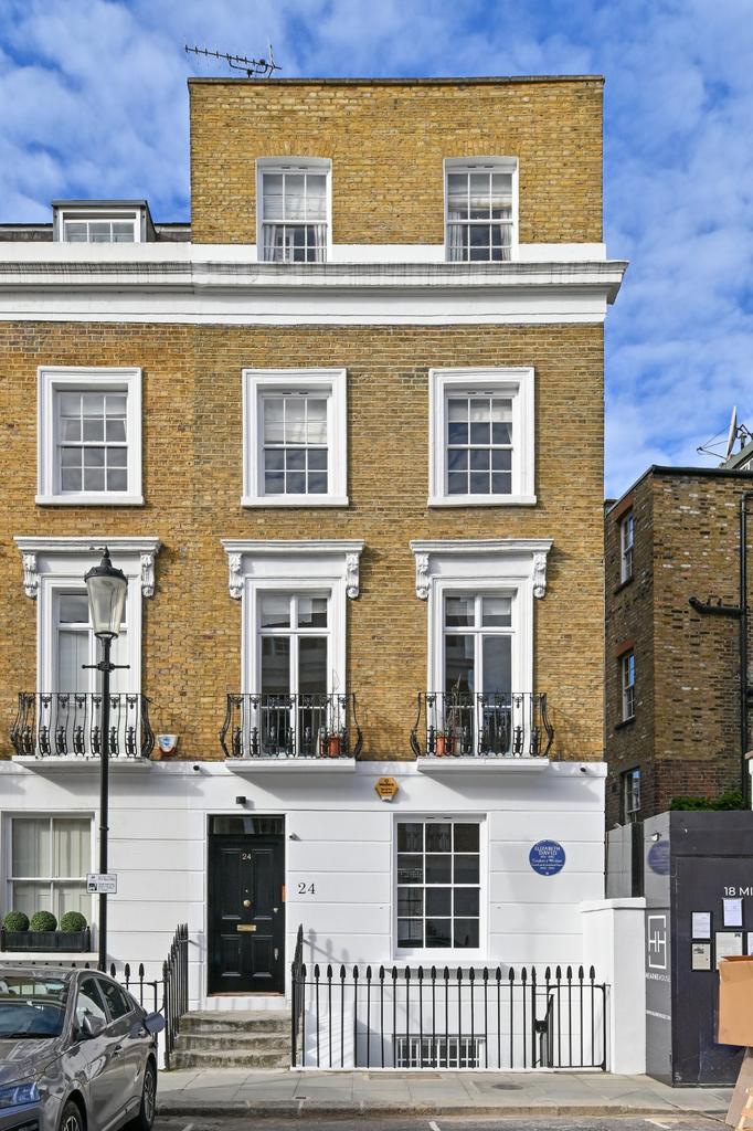 24 Halsey Street