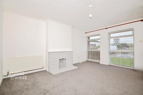 3 bedroom terraced house to rent, Elm Tree Close Selsey PO20