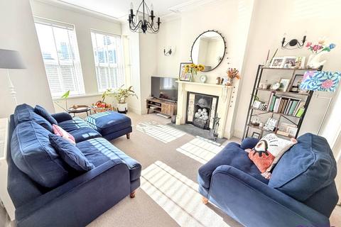 3 bedroom terraced house for sale, Elphinstone Road, Plymouth PL2