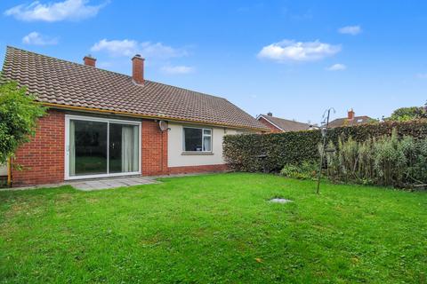 3 bedroom detached bungalow for sale, Jubilee Road, Street