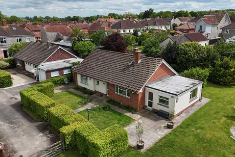 3 bedroom detached bungalow for sale, Jubilee Road, Street
