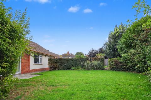 3 bedroom detached bungalow for sale, Jubilee Road, Street