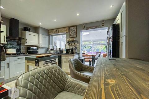 3 bedroom semi-detached house for sale, Whiteoak View, Bolton, Greater Manchester, BL3 1ST