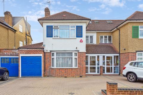 4 bedroom semi-detached house for sale, Tewkesbury Avenue, Pinner HA5