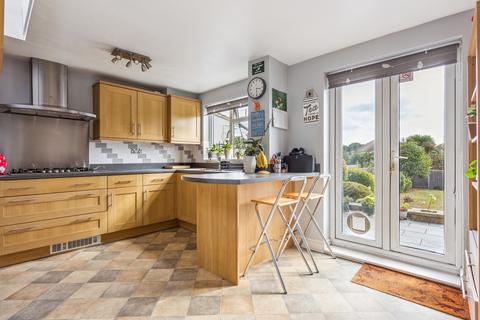 4 bedroom semi-detached house for sale, Tewkesbury Avenue, Pinner HA5