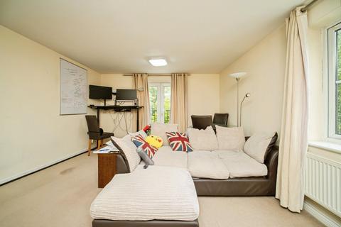 2 bedroom apartment for sale, Kingswood Close, Camberley GU15