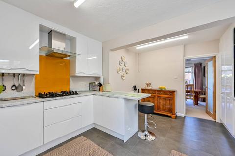 6 The Paddocks, Normandy, Guildford, GU3 2HA