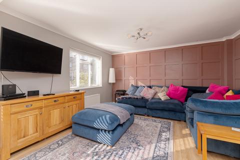 3 bedroom semi-detached house for sale, Skeins Way, Saffron Walden CB11