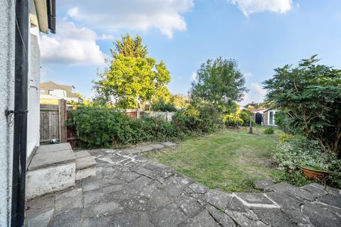 3 bedroom semi-detached house for sale, Senlac Road, London