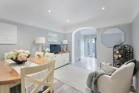 11 Rosedale Road, Epsom, KT17 2JQ