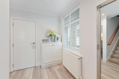 11 Rosedale Road, Epsom, KT17 2JQ