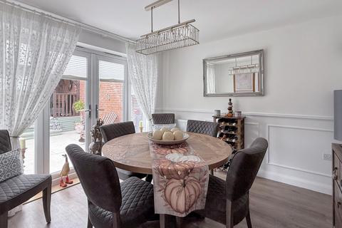 22 Cheviot Road, Westbury, BA13 3ZJ