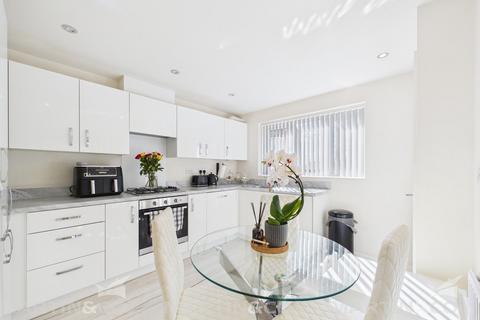 3 Miners Drive, Woodlands, Doncaster, DN6 7FL