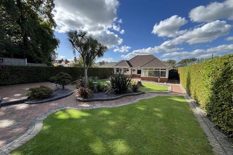 undefined, Worthington Crescent, Whitecliff