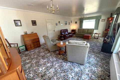 undefined, Worthington Crescent, Whitecliff