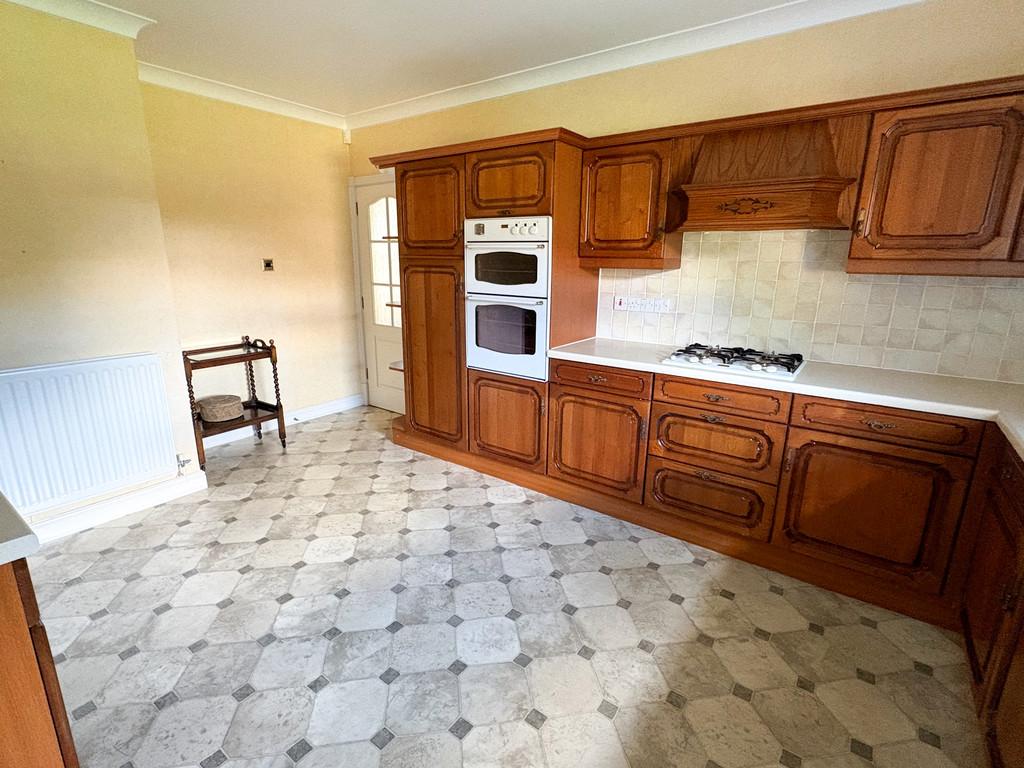 Kitchen 3