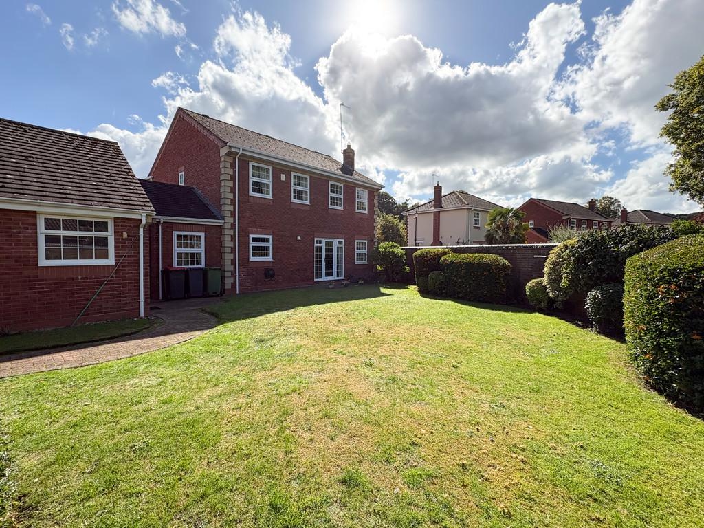 Garden rear 2