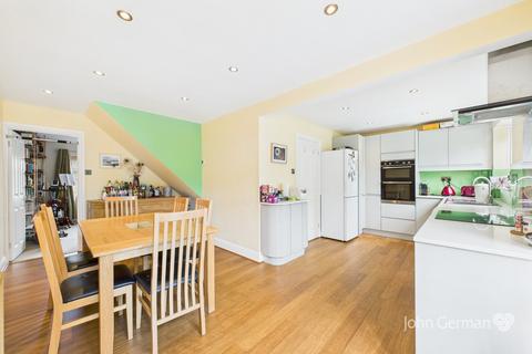 4 bedroom detached house for sale, Willesley Gardens, Ashby-de-la-Zouch
