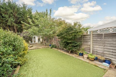 undefined, Holly Bush Lane, Hampton TW12