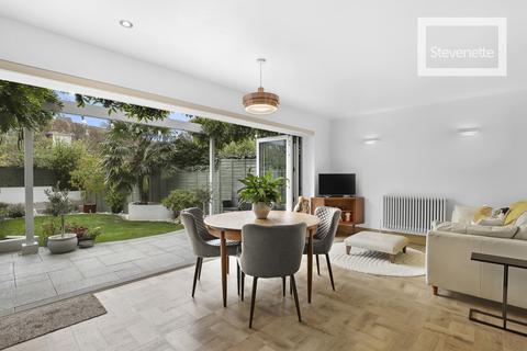 14 Stonards Hill, Epping, CM16 4QF