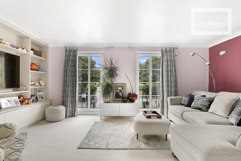 14 Stonards Hill, Epping, CM16 4QF