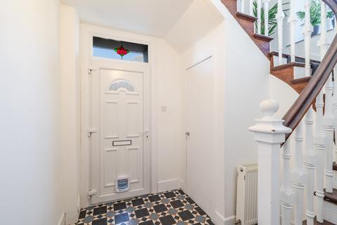 39a Mains Loan, Dundee, DD4 7AF