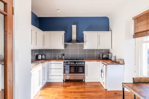 39a Mains Loan, Dundee, DD4 7AF