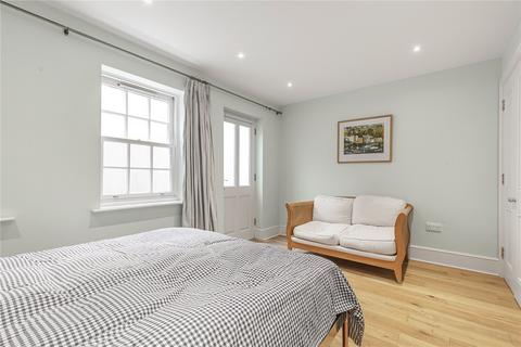 5 Forge Lane, Ham, Richmond, TW10 7BF