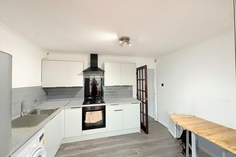 undefined, Courtney Close, NOTTINGHAM NG8