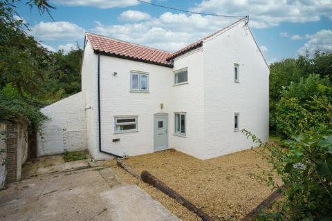 undefined, Knapton