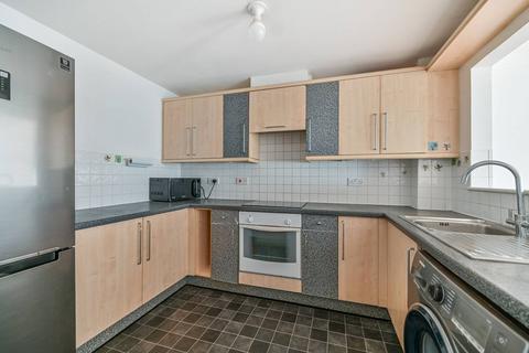 2 bedroom flat for sale, Sopwith Way, Kingston, Kingston upon Thames, KT2