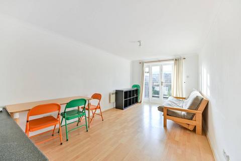 2 bedroom flat for sale, Sopwith Way, Kingston, Kingston upon Thames, KT2