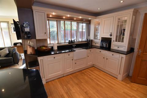 4 bedroom detached house for sale, Chester Road, Castle Bromwich, Birmingham