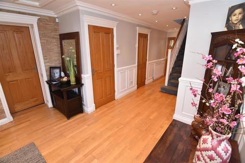 4 bedroom detached house for sale, Chester Road, Castle Bromwich, Birmingham