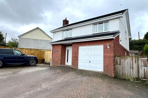4 bedroom detached house for sale, St. Austell PL26