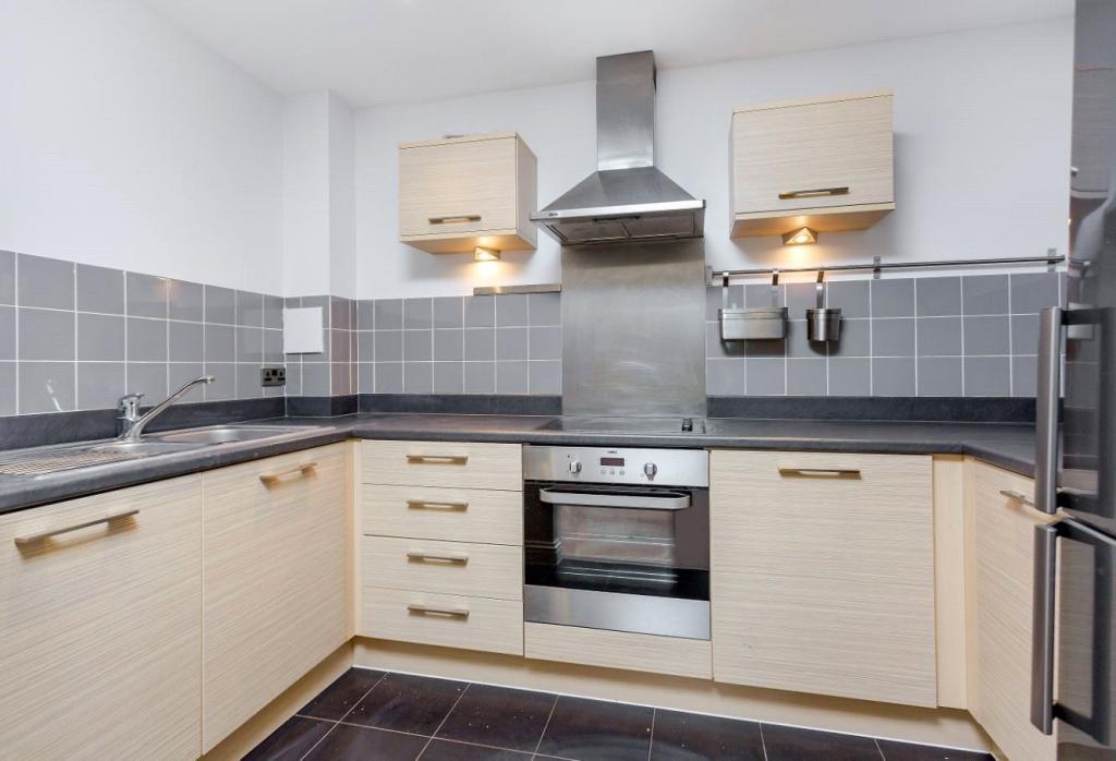Felix-court-charcot-road-colindale-nw9