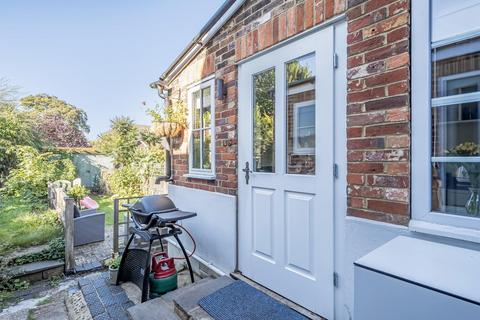15 Cooper Road, Guildford, GU1 3LY