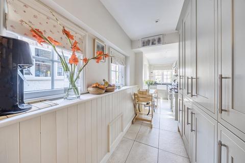 15 Cooper Road, Guildford, GU1 3LY