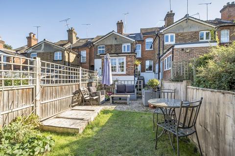 15 Cooper Road, Guildford, GU1 3LY