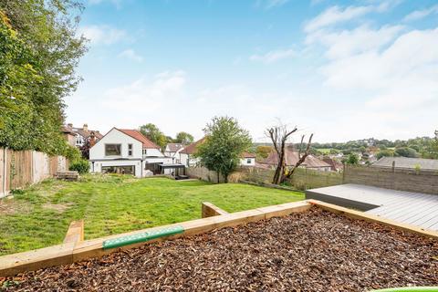 13 Richmond Road, Coulsdon, CR5 2PH