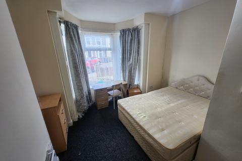 1 bedroom flat to rent, Richards Street, Cardiff CF24
