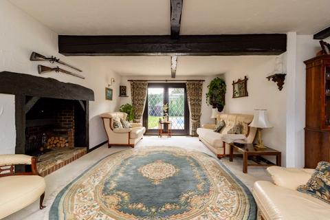 3 bedroom detached house for sale, Tydcombe Road, Warlingham